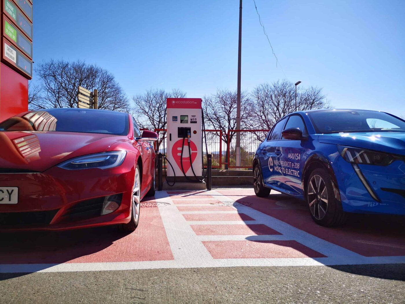 punto-recarga-gasolinera