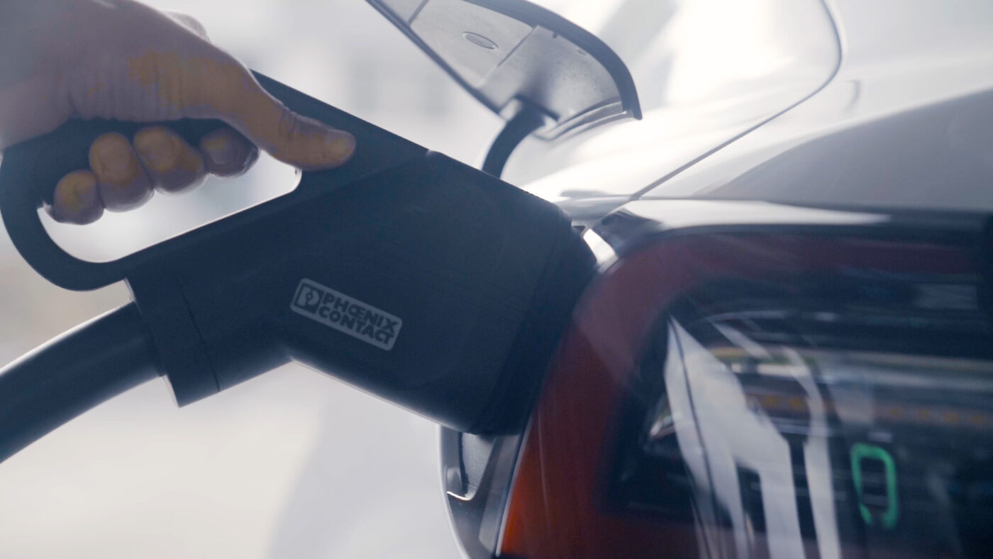 cargar vehiculo electrico ayudas y subvenciones